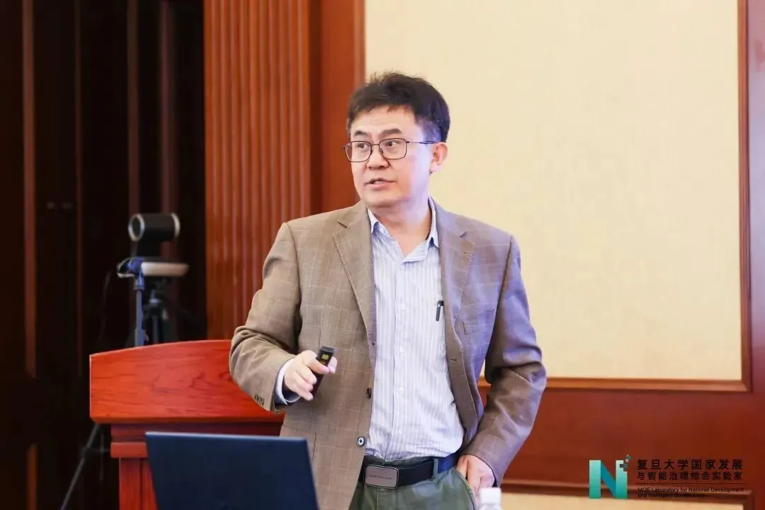 《实验室学术委员会成立仪式暨学术交流会顺利召开》配图