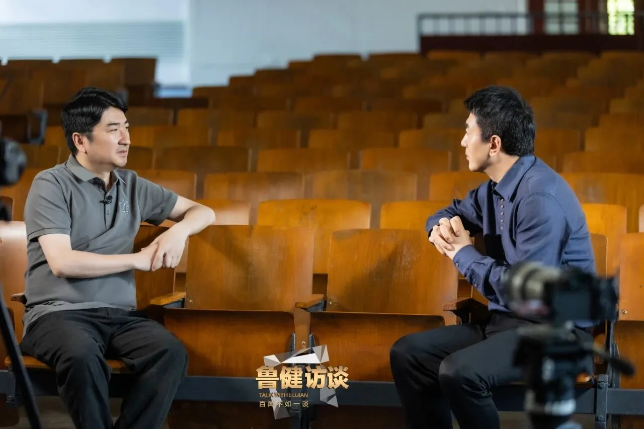 《今晚 CCTV4 22:00 《鲁健访谈》“对话文少卿”》图文第 2 页